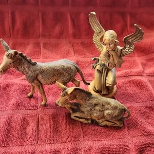 Fontanini Depose Nativity Angel and Animal Figurines